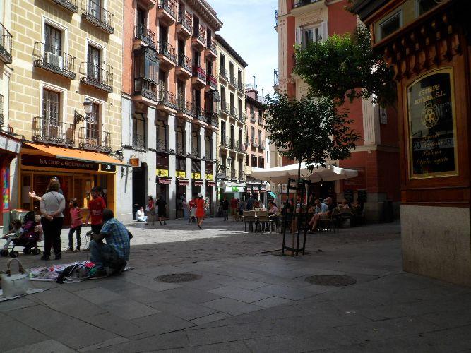 Madrid - pavement scene